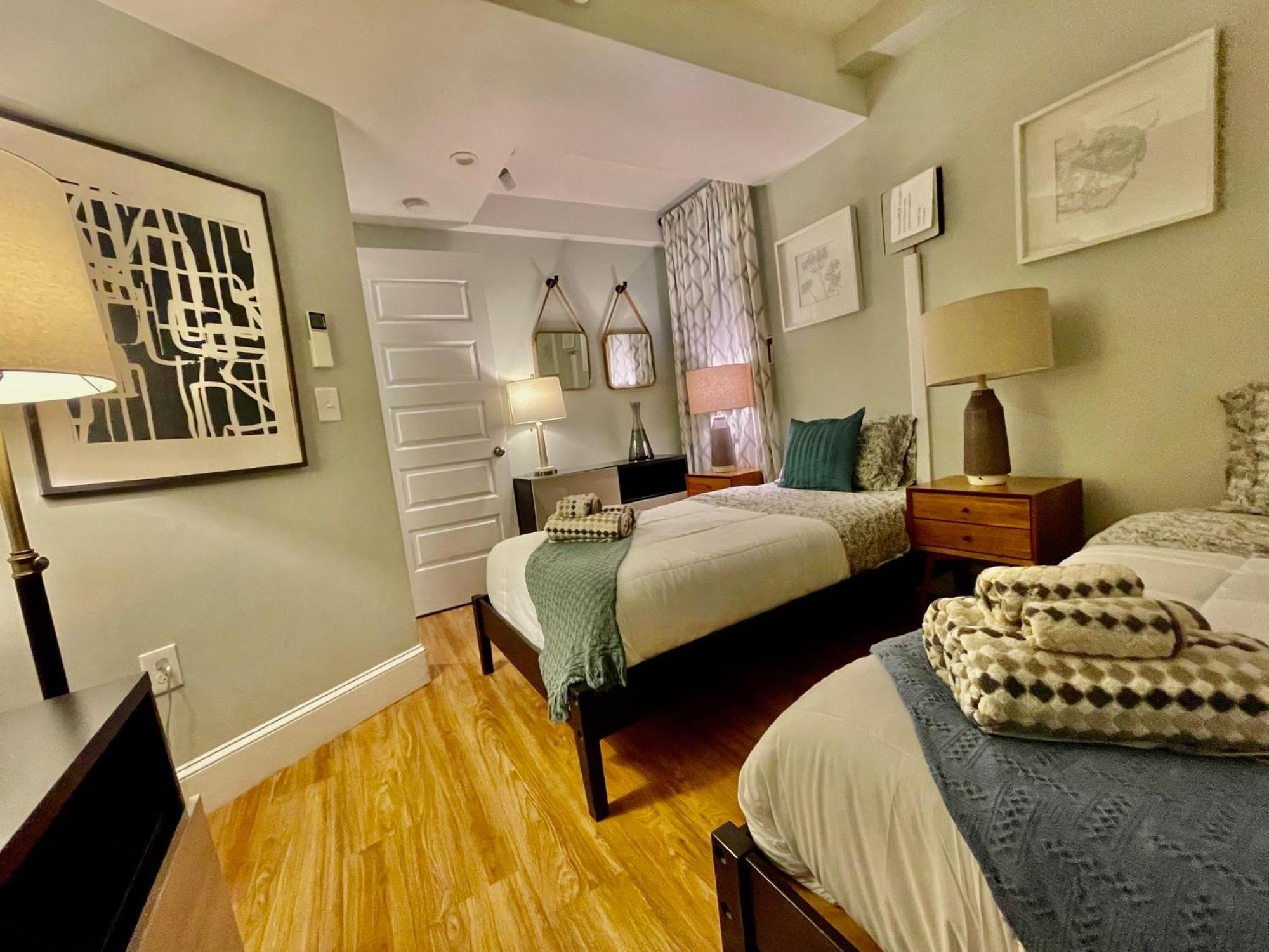 Beautiful 3Br 3Ba Duplex Parking Best Location ボストン エクステリア 写真